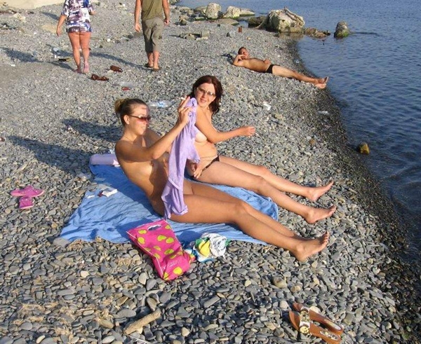 Nude and Beach – Male And Female Having Sex On The Beach